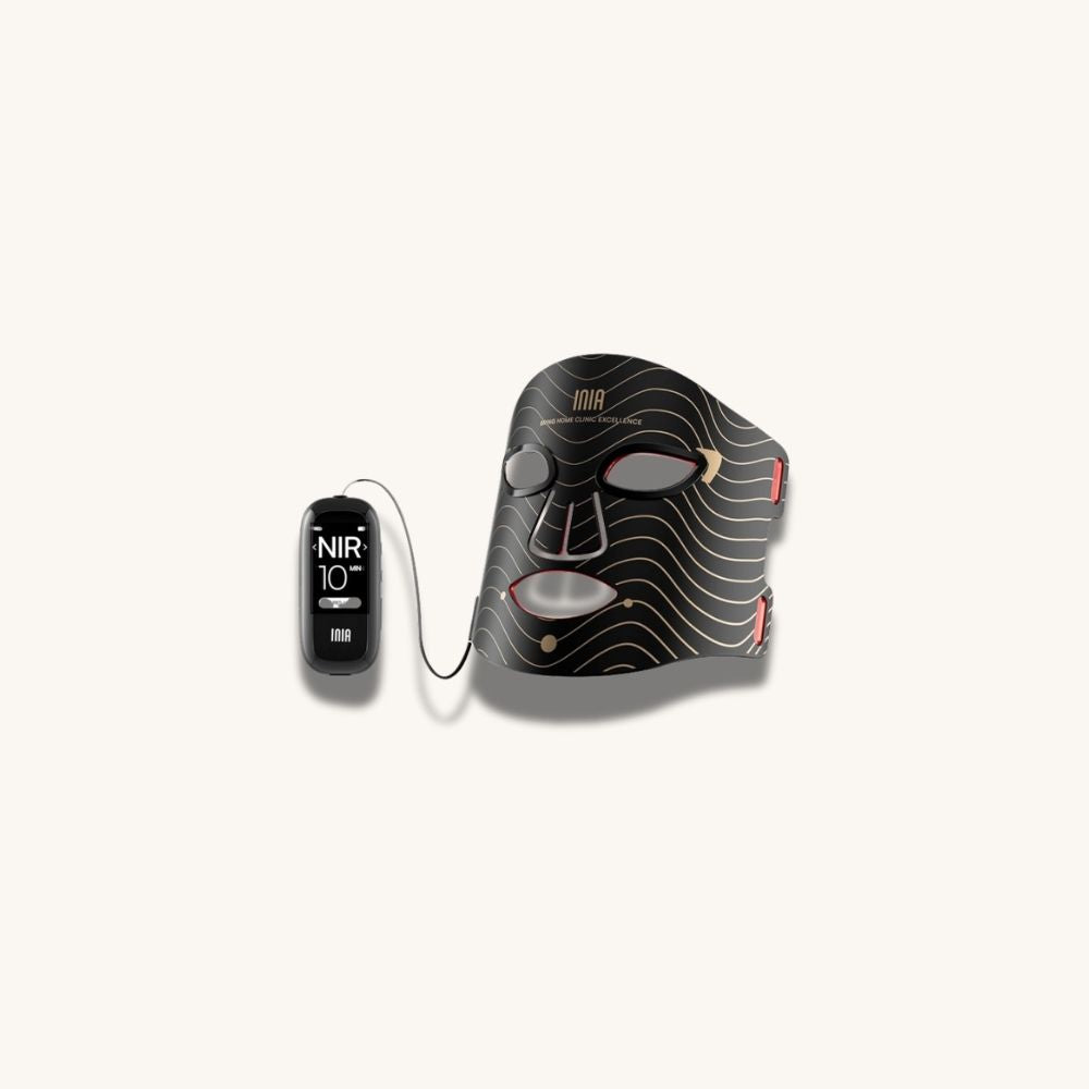 INIA Red Light Therapy Mask - Professionele LED-lichttherapie voor een zichtbaar gladdere, stevigere en stralende huid.